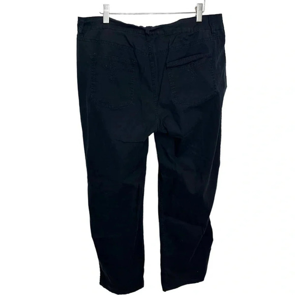 Cathy Daniels 16 black cropped cotton spandex blend pants - Picture 4 of 9